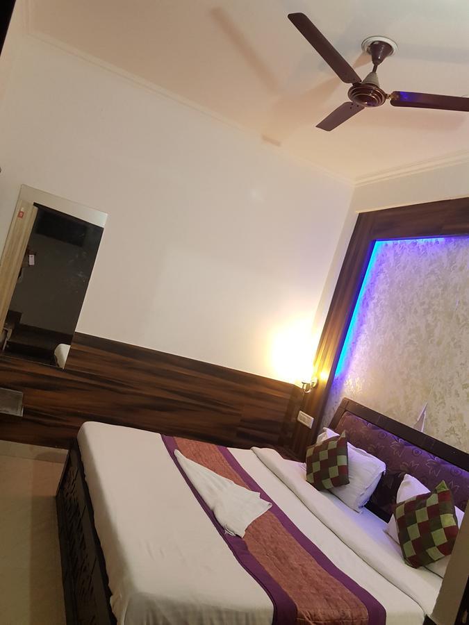 Hotel Perfect Palace 新德里 外观 照片