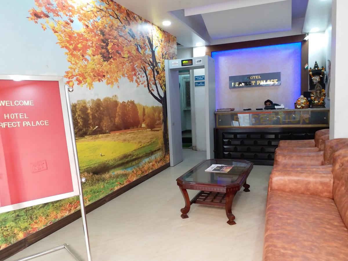 Hotel Perfect Palace 新德里 外观 照片